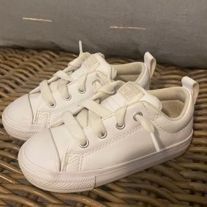 White leather Converse Slip on Toddler Shoes sz 8